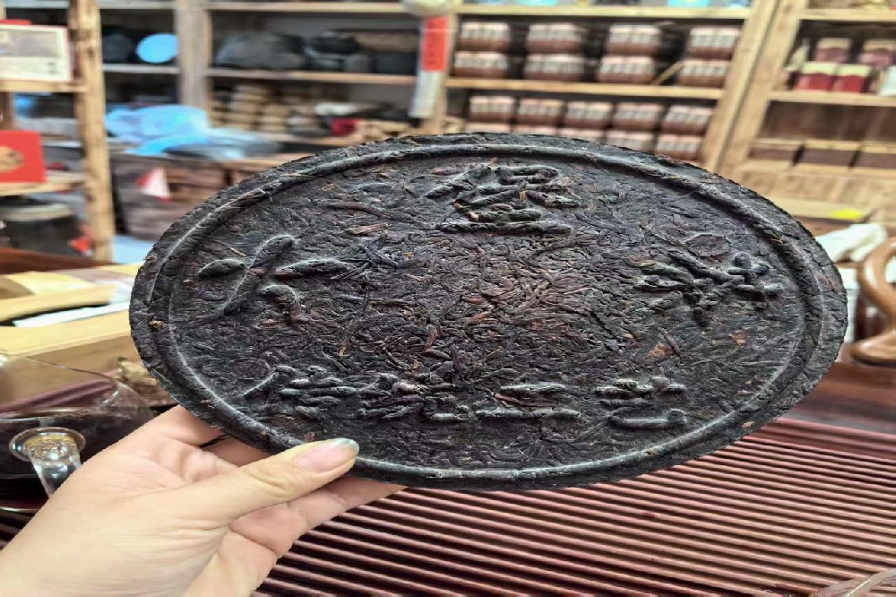 探秘六堡茶：从原产地到您的茶杯，山塘岐品牌带您领略传统与创新的完美融合